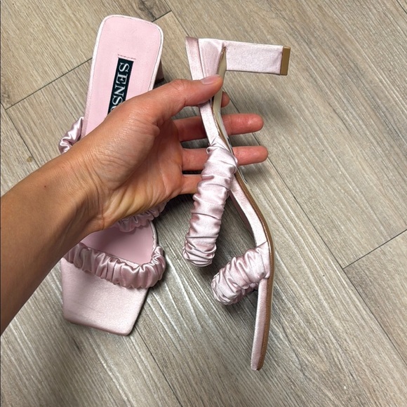 SENSO Pink satin Heels  Straps - Picture 2 of 4
